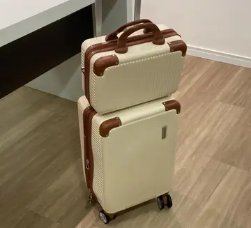 mala de viagem mala de bordo 10kg com frasqueira bege
