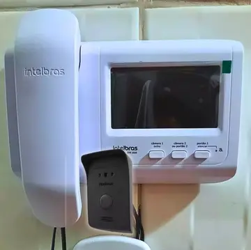 interfone/porteiro eletrônico intelbras ivr 1010 110v/220v branco e preto