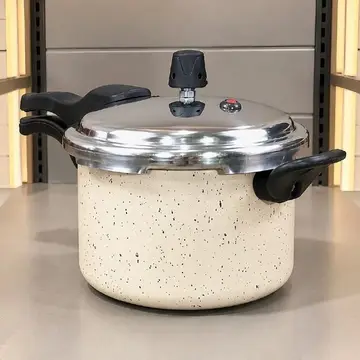 Panela de Pressão Antiaderente 4,5 Litros em Alumínio, Fechamento Externo