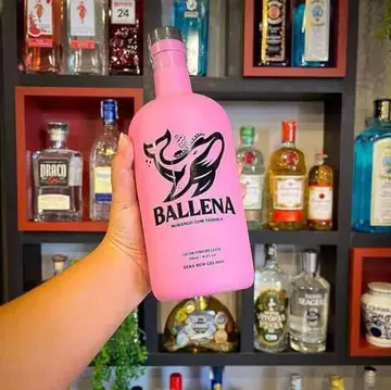 bebidas ballena licor morango 750ml