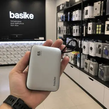Power Bank Basike 20000mAh para Notebook e Smartphone com Cabo USB-C 65W