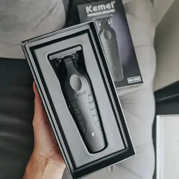 Máquina de Acabamento Kemei KM-2299 Sem Fio, Para Cabelo e Barba Profissional Bivolt