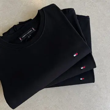 Kit com 3 Camisetas Tommy Hilfiger
