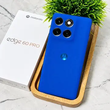 Smartphone Motorola Edge 60 Pro 5g - 256gb 12gb Ram+12gb Ram Boost, Tela Quad-curve Moto Ai 50mp Sony Camera Ultrarresistencia Militar Ip68 