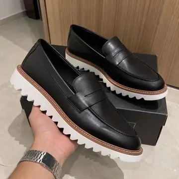 sapato gugi mocassim loafer tratorado
