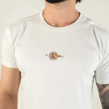 camiseta reserva coffe off white