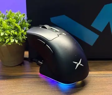 mouse delux m900 pro paw3395 8khz com dock de carregamento