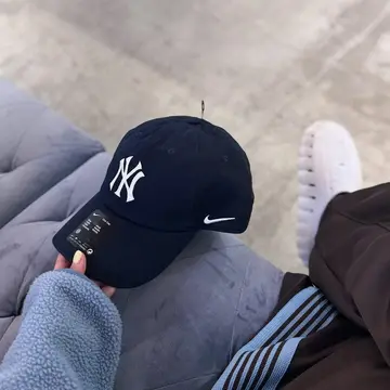 Boné Nike MLB “Yankees”