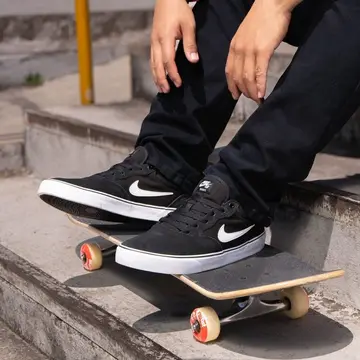 tênis nike sb chron 2 black white
