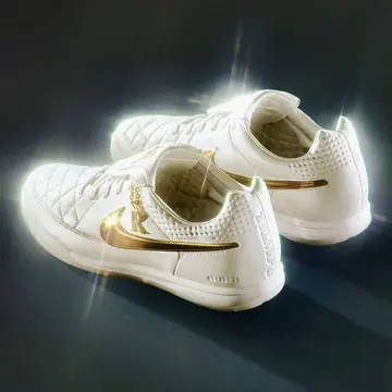 Nike x R10 Tiempo "Touch of Gold"