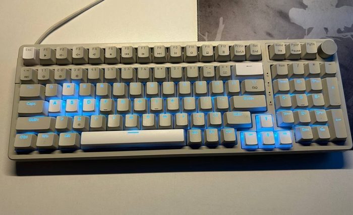 teclado mecanico ajazz ak992 ice blue backlit retro