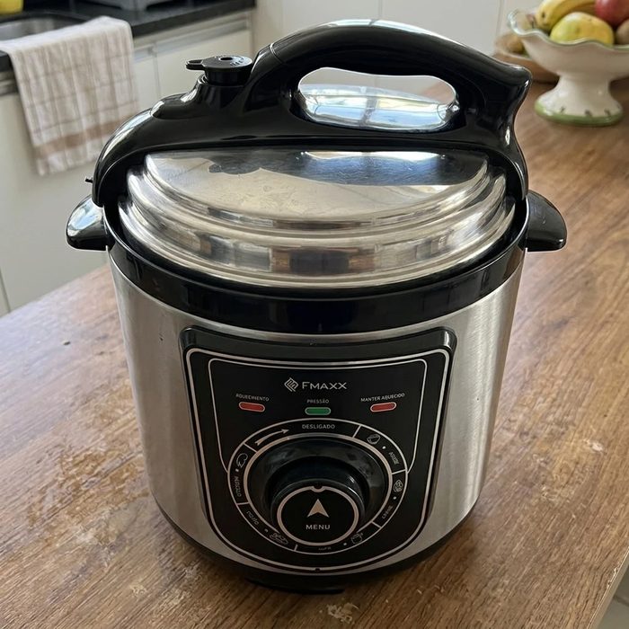 Panela De Pressão Elétrica Fmaxx Kitchen Chef 4 Litros 800w Preto 127v