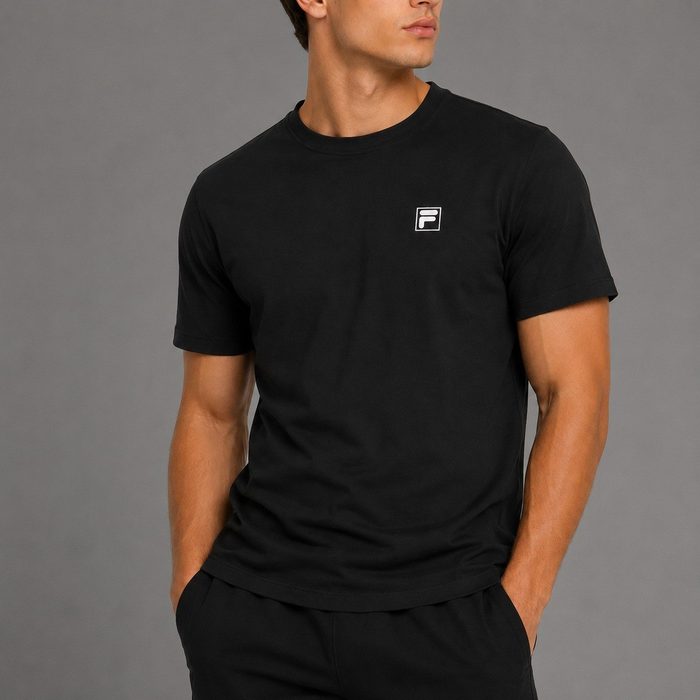 Camiseta Fila Comfort Classic Logo Preta E Branca Preto