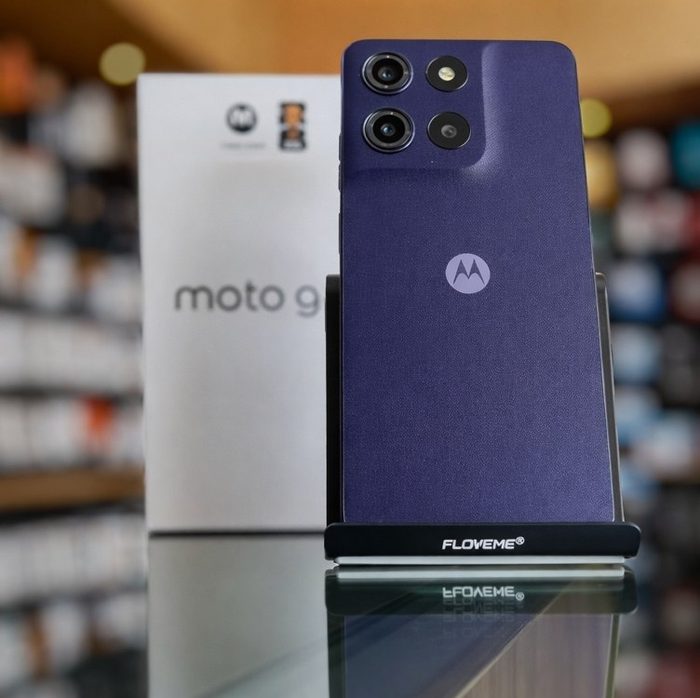 Smartphone Motorola Moto G17 4g - 256gb 12gb 4gb Ram + 8gb Ram Boost Camera 50mp Sony Lytia 600, Tela Fhd+ 60hz, Bateria 5200 Mah - Roxo
