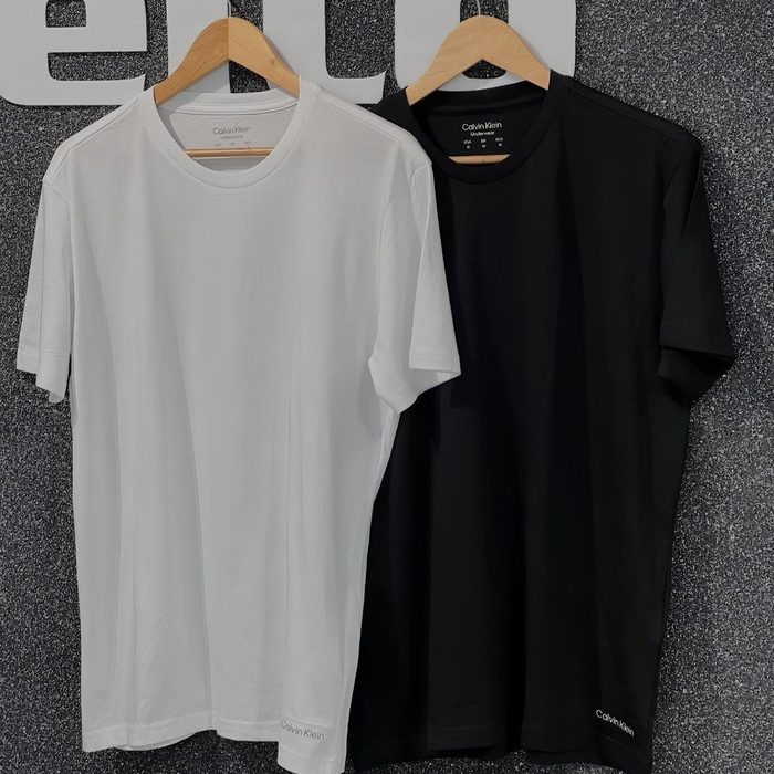 🛒Kit Com 2 Camisetas Masculina Crew-neck Calvin Klein Preto Liso