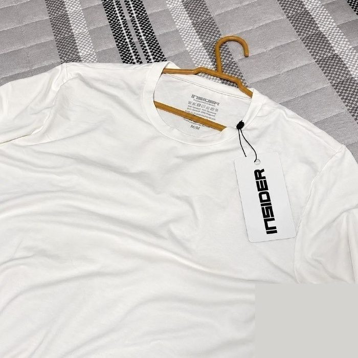 🛒 Camiseta Básica Tech Daily Insider