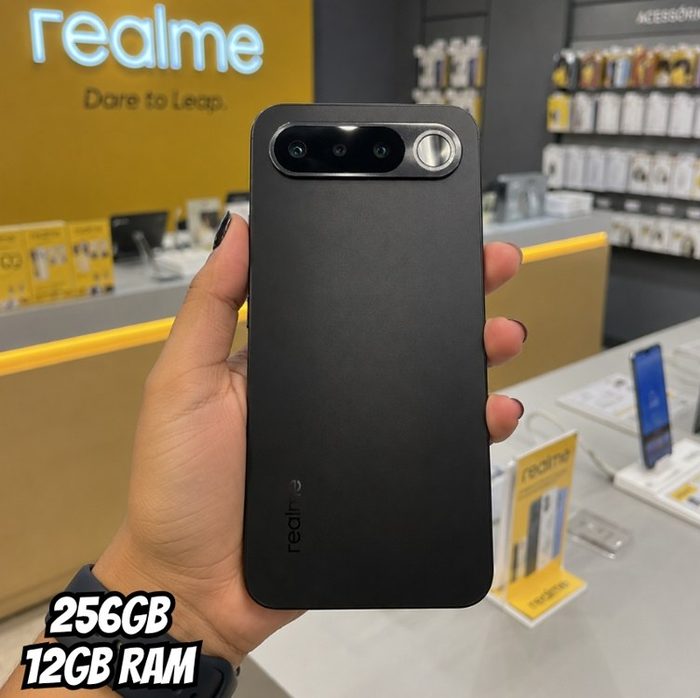 Smartphone Smartphone Realme 16 5g 256gb 12gb Ram Dual Sim Câmera De 50mp Lumacolor Image Espelho Para Selfies Bateria 6550mah Impermeável I