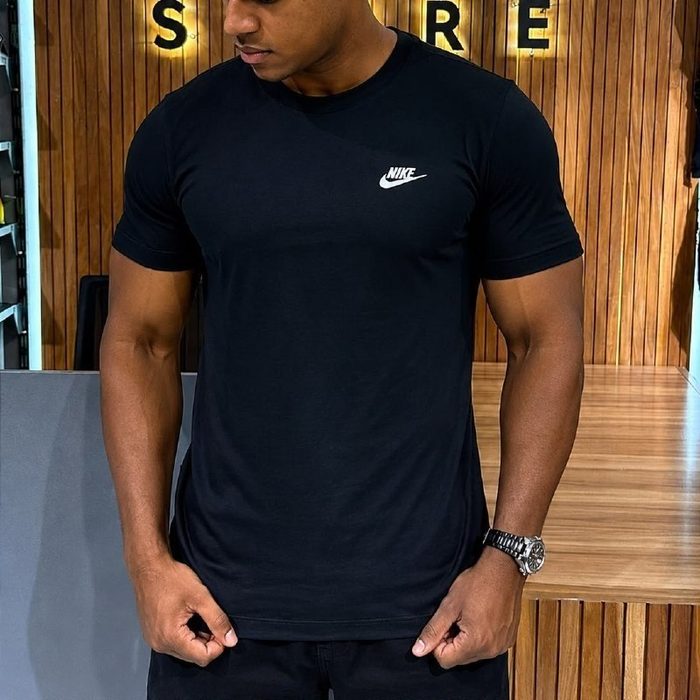 🛒 Camiseta Nike Sportswear Club Masculina