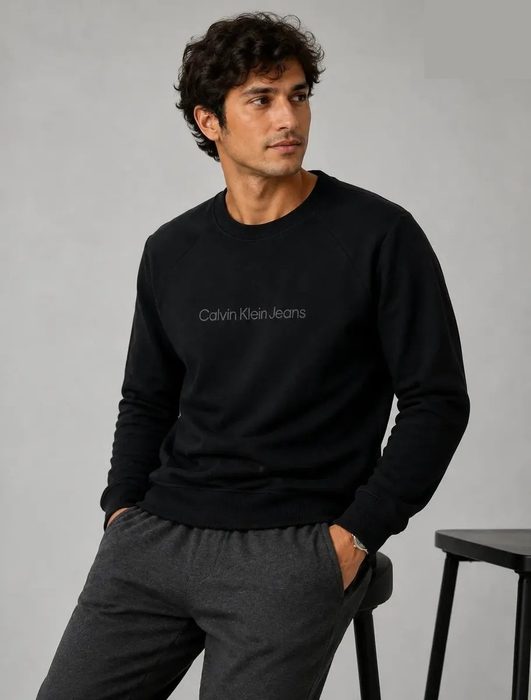 moletom calvin klein crewneck light front logo