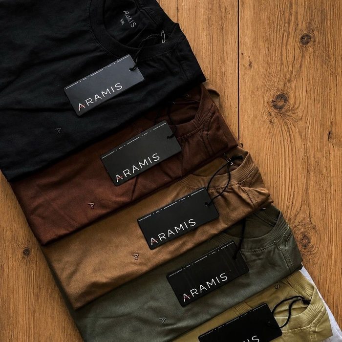 Kit 2 Camisetas Aramis Básicas Preto E Marinho