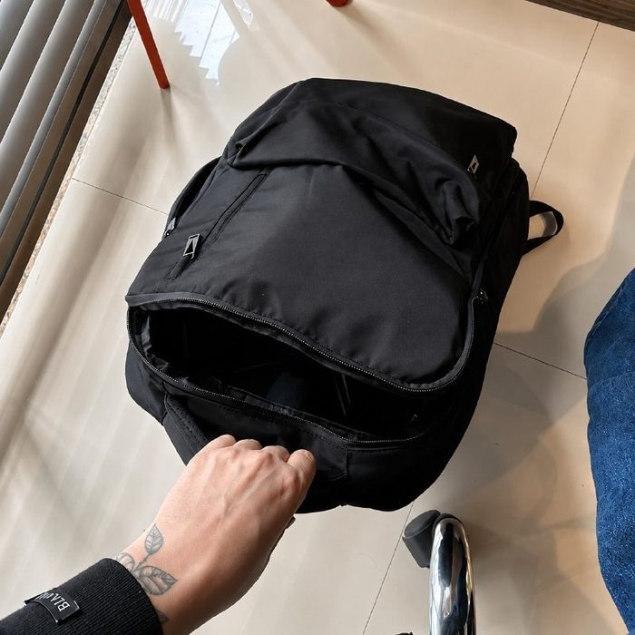 Mochila para Notebook Expansível de 25L a 40L, com USB e Impermeável