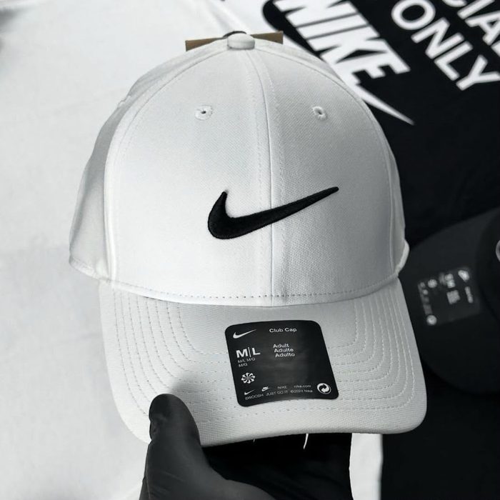 Boné Nike Dri-fit Club Unissex Cor Branco