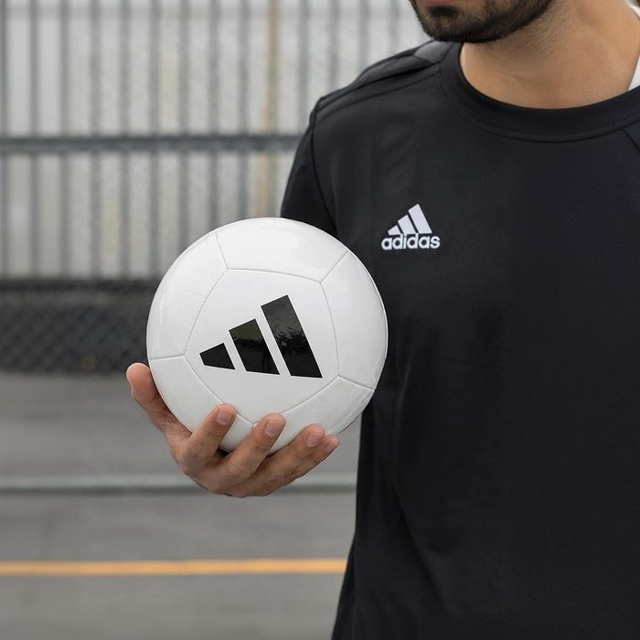 🛒 Bola De Futebol Universadi adidas