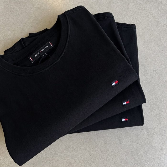 Kit Camisetas Tommy Hilfiger Masculina Essential Preta 3un P ao G4