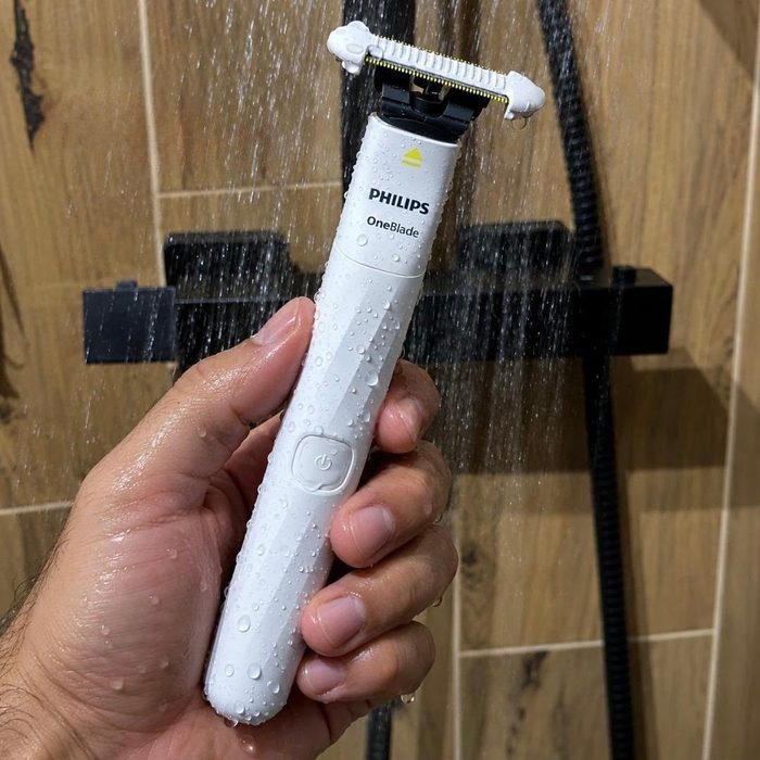 Aparador E Raspador Oneblade Intimate Qp1924/10 Philips Branco 127/220v