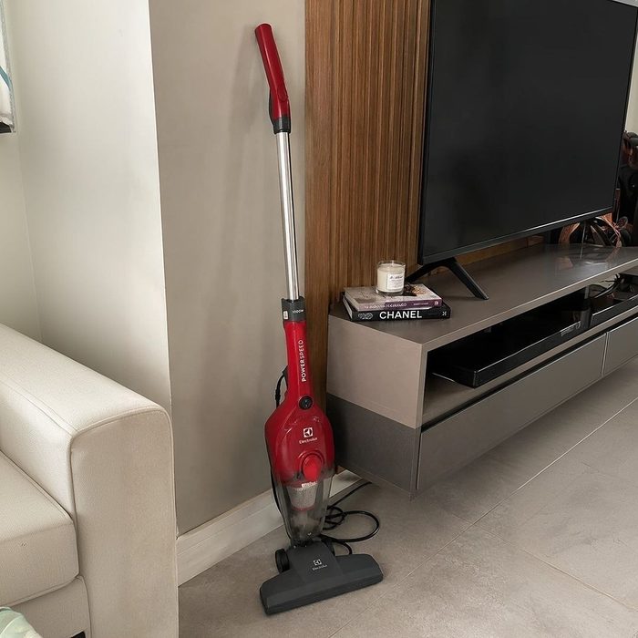 aspirador de pó electrolux stk13 vertical 2 em 1 1100w