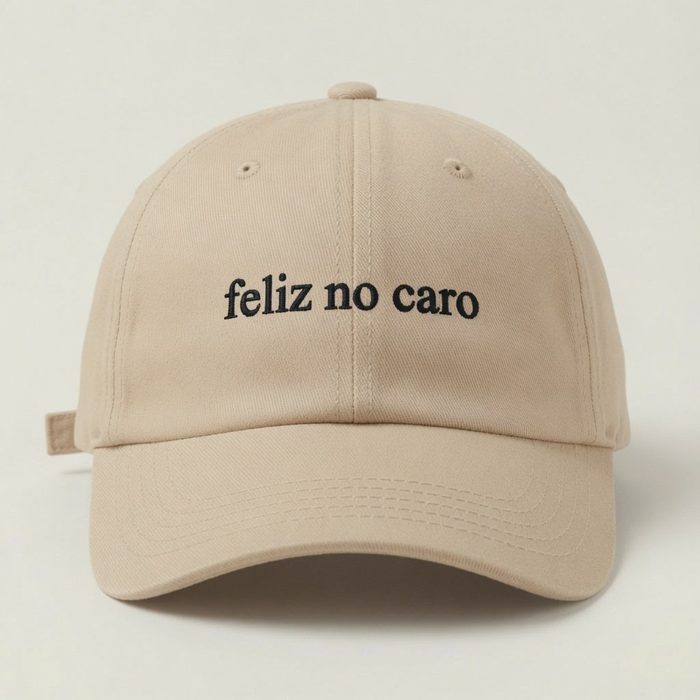 Boné Bege Feliz no Caro Aba Curva Minimalista Estilo Casual Brasileiro 5 cores