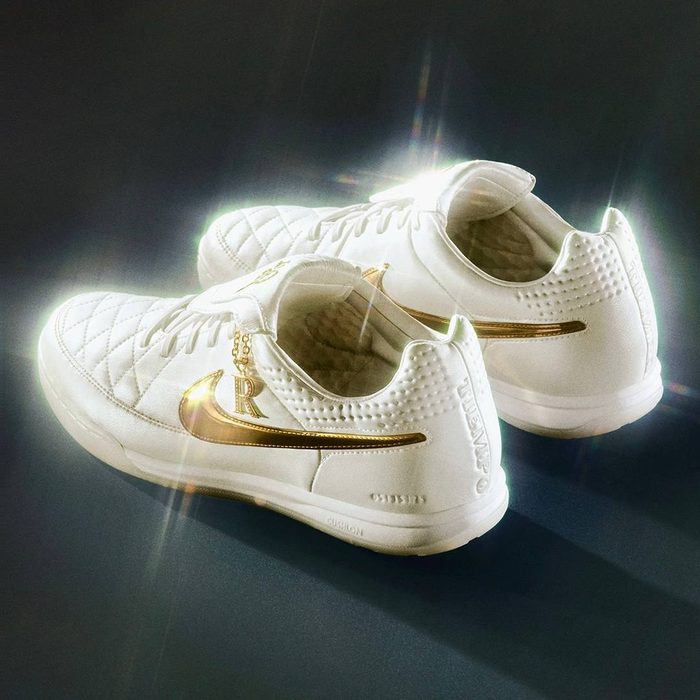 Nike x R10 Tiempo "Touch of Gold"