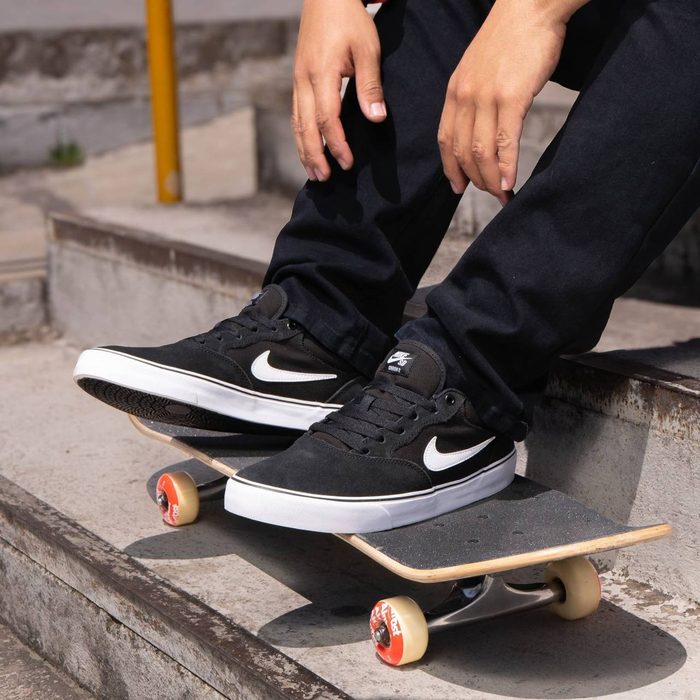 tênis nike sb chron 2 black white